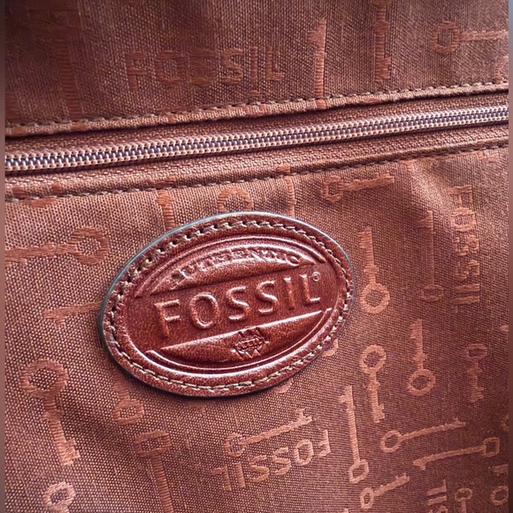 Fossil Leather Straw Basket Large Handbag - Picture 10 of 10